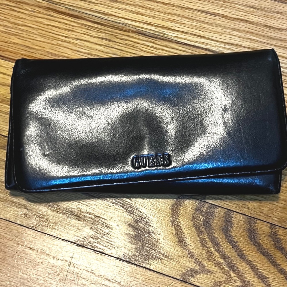 Guess Black Leather Bi Fold Wallet Card Holder Organizer Women's